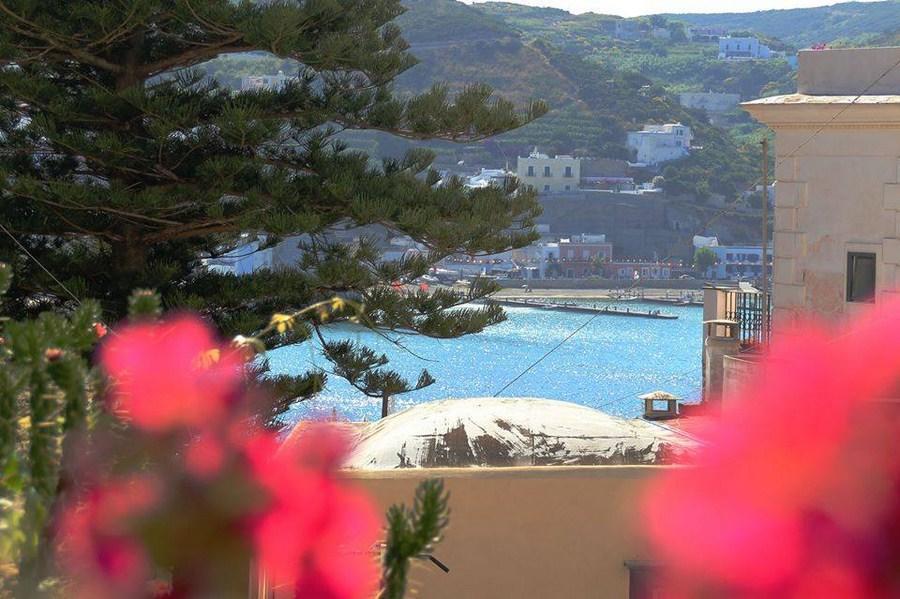 Maridea - Marlin Appartement Ponza Buitenkant foto